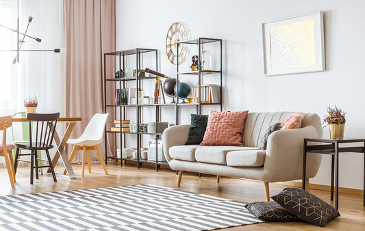 Decoratietips: Een Gids voor het Combineren van Foto's op Canvas, Plexiglas en in Lijste